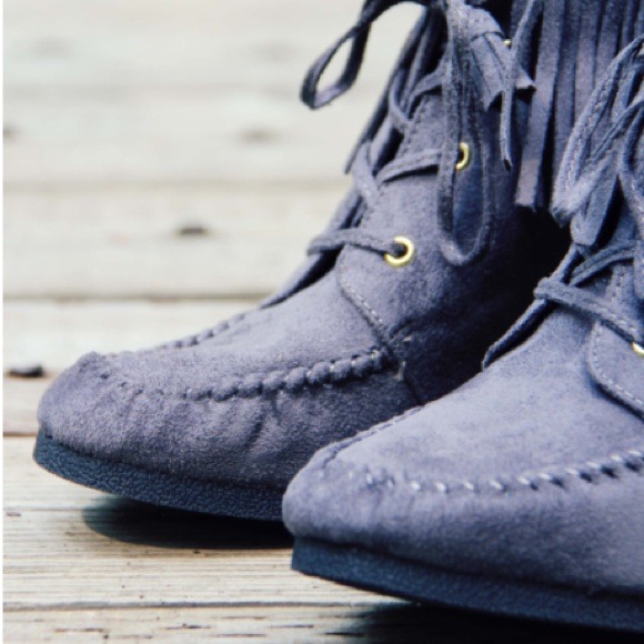 ❗SOLD OUT❗ Fringe Suede Wedge Boot TieUp Bootie - Picture 3 of 4