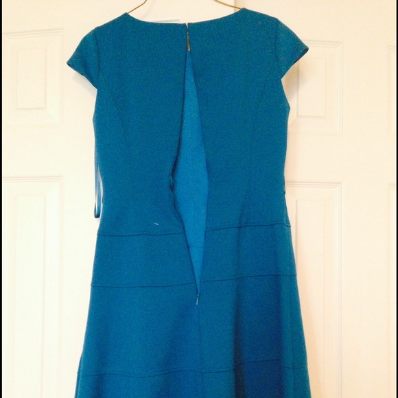 Dress - Picture 2 of 4