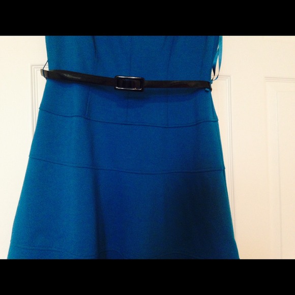 Dress - Picture 3 of 4