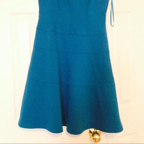 Dress - Picture 4 of 4