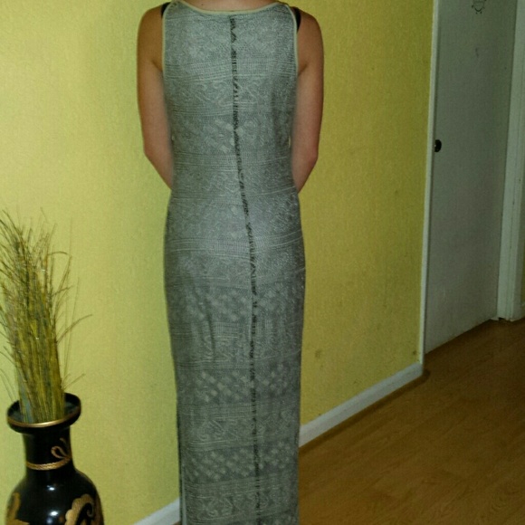 Dress - Picture 3 of 3