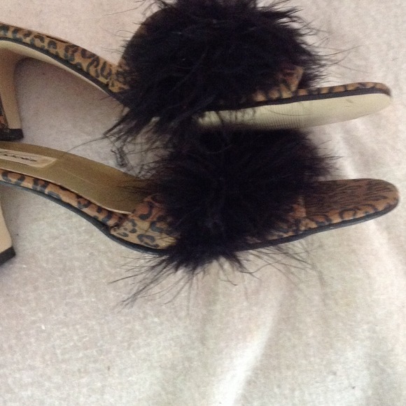 Shoes - Picture 3 of 4
