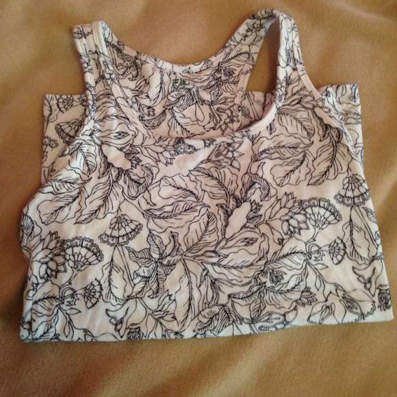 CUTEST PATTERN EVER😍😍 racer back yoga shirt