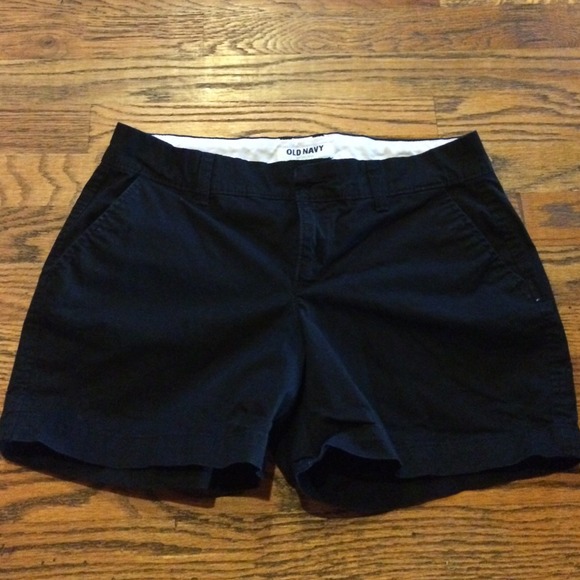Black old navy shorts