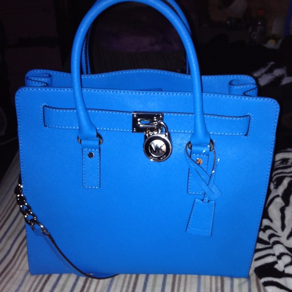 Michael kors purses and wallets - Picture 2 of 4