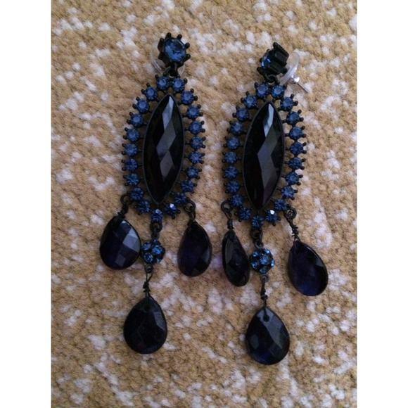 Royal Blue classy earrings - Picture 1 of 3
