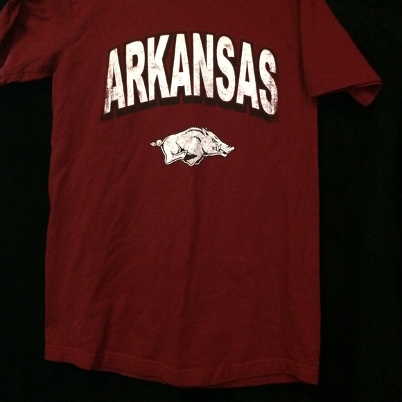 Razorback tee