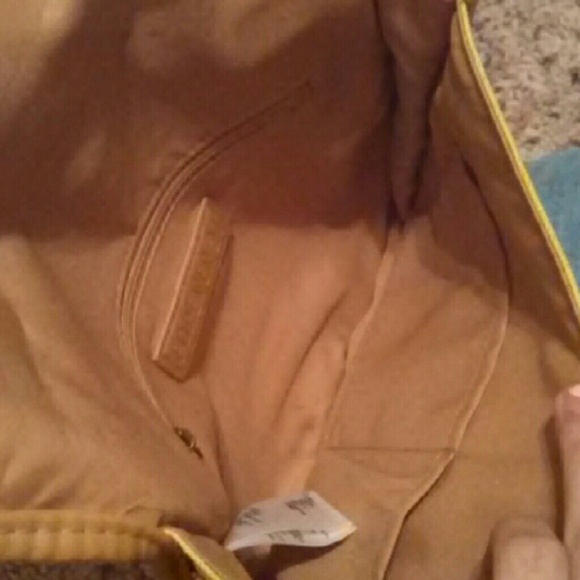 Purse - Picture 4 of 4