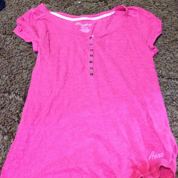 Aero button  pocket tee