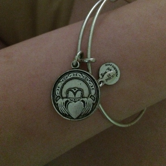Alex & Ani Claddagh
