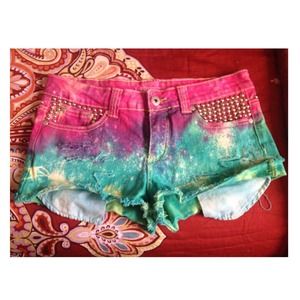 Tie dye distressed shorts