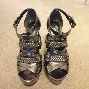 Jessica Simpson heels