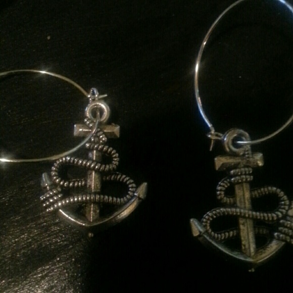 Sold in bundle!!!!!!! . Hoop earrings