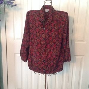 Nice fall colored jacket blouse! ⛄️