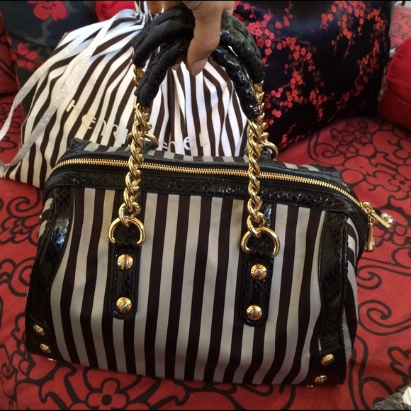 Henri Bendel Black and Grey stripped handbag - Picture 3 of 4