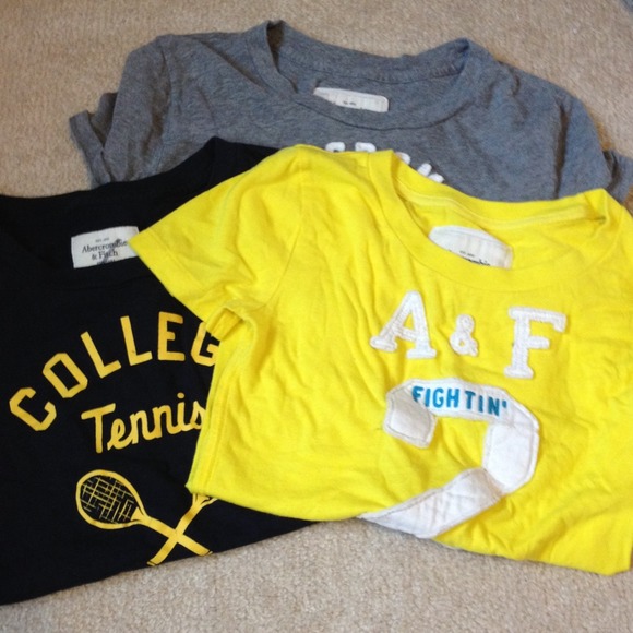 3 Abercrombie and Fitch Shirts Bundle