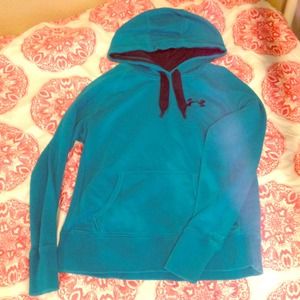Under Armour sweatshirt