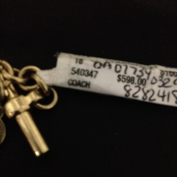 🚨REDUCED COACH Gold watch/Bracelet tradevalue$300 - Picture 3 of 4