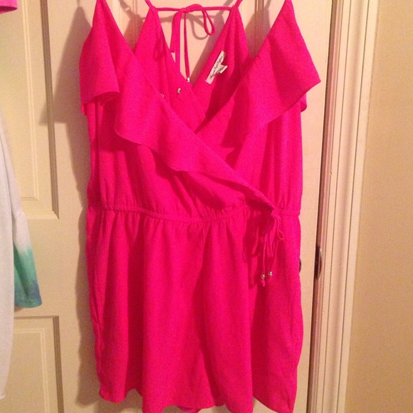 American Eagle Outfitters Dresses & Skirts - Never worn hot pink romper