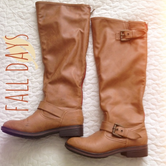 JustFab Flat Camel Boots