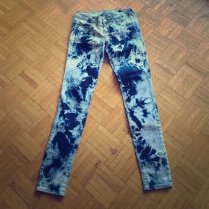 American eagle bleach tie dye jeans!