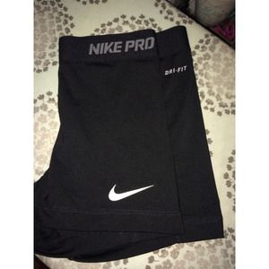 Nike spanks in great condition