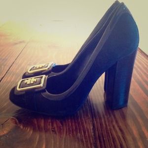 TORY BURCH JULIAN HIGH HEEL PUMP BLACK SUEDE SZ 6