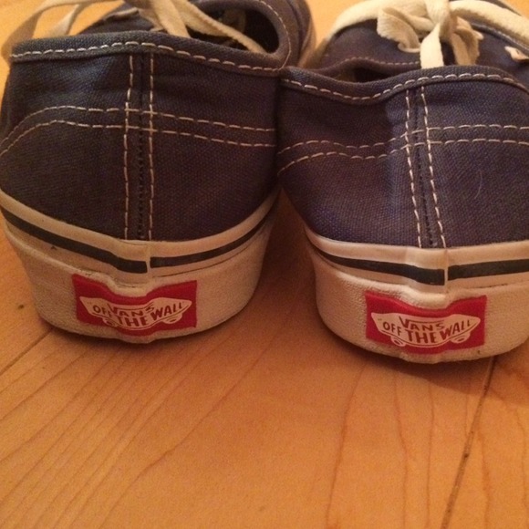 Brand new vans - Picture 2 of 3