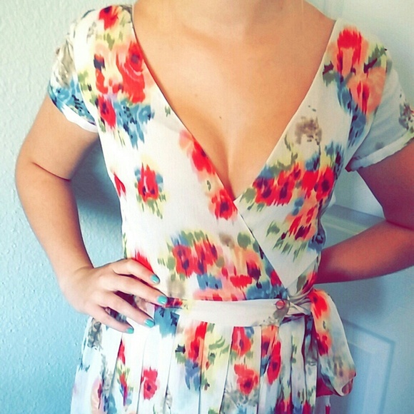 Elegant spring/summer dress