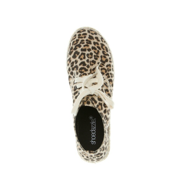 SOLD *NEW* Leopard Print Canvas Shoes Size 5.5 - Picture 2 of 4