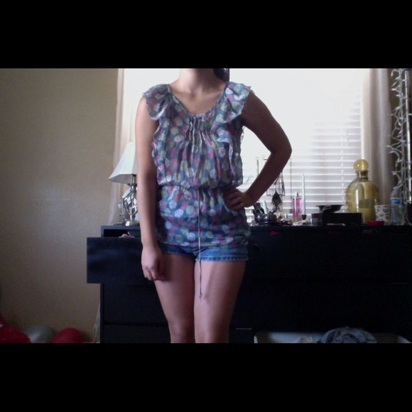 Pale blue top with circles