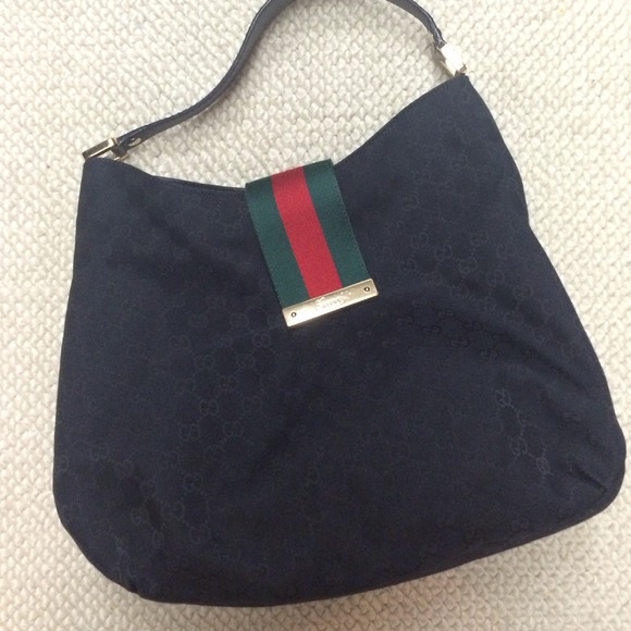 SOLD!!!! ❤️💚GUCCI💚❤️ black canvas hobo - Picture 3 of 4