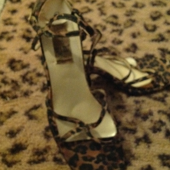 Leopard heels - Picture 3 of 4