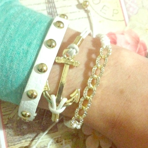 3pc white & gold bracelet set