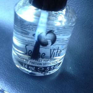 Seche Vite Top Coat + Tobi shoe