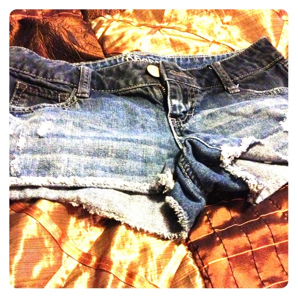 Slightly distressed ombré shorts!