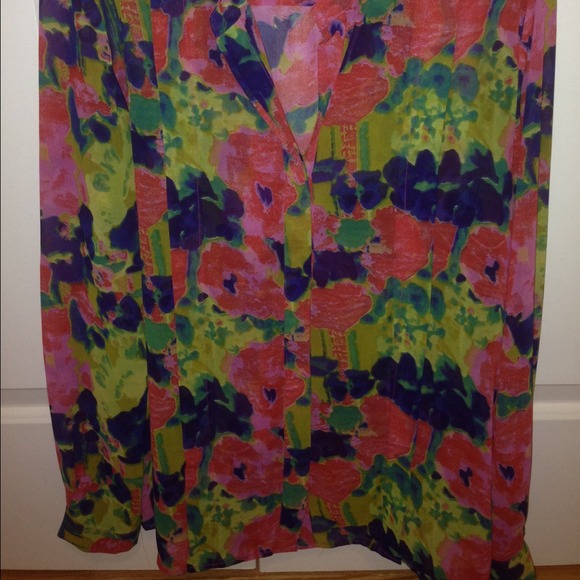 Floral blouse - Picture 2 of 2