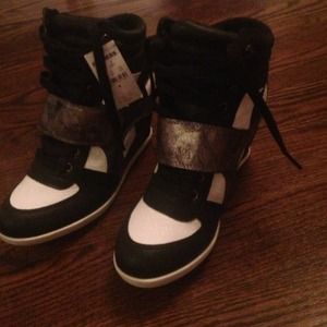 Sneaker wedges NEVER WORN! BRAND NEW