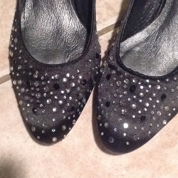 Black satin sequin heels - Picture 2 of 4