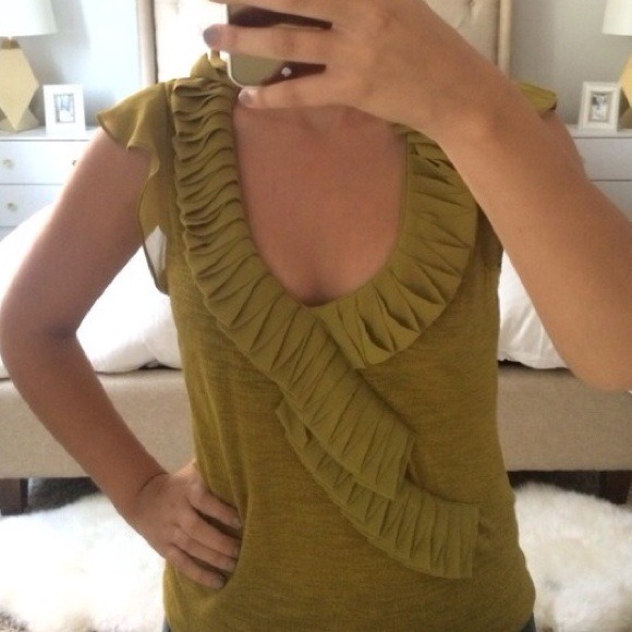 ‼️❌SOLD❌‼️ Ruffled V-Neck