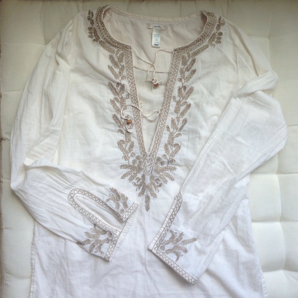 ❌SOLD❌ Old Navy easy fit "V" neck