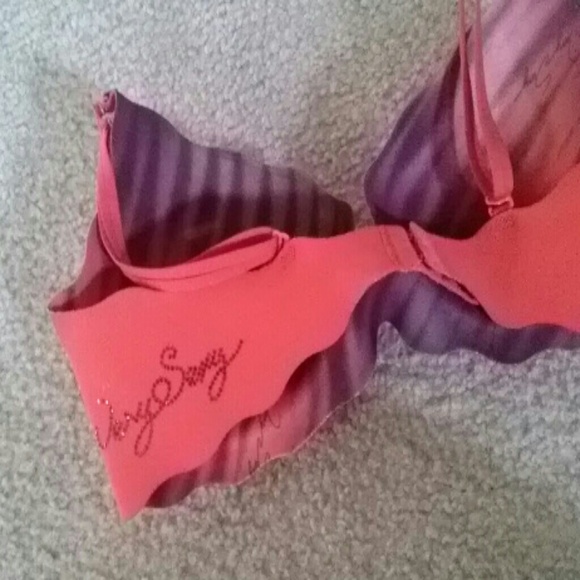 Victoria's Secret Bra 34D