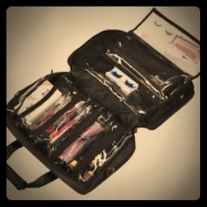 Pro traveling makeup bag