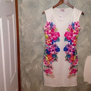 Absolutely perfect summer dress!