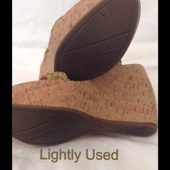 SOLD - Picture 4 of 4