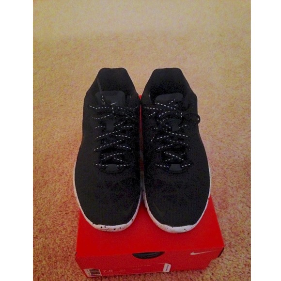 ❌SOLD Nike Women Free Fit SZ 7.5