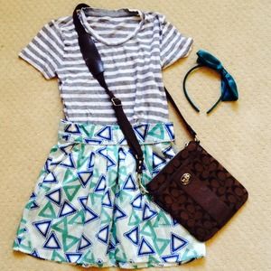 F21 Triangle Mini Skirt