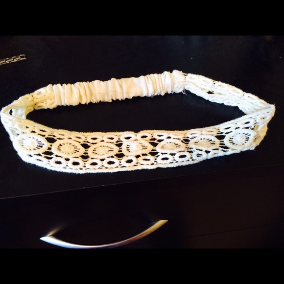 Ivory crochet headband