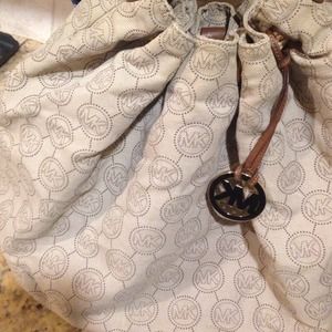 Michael kors hand bag