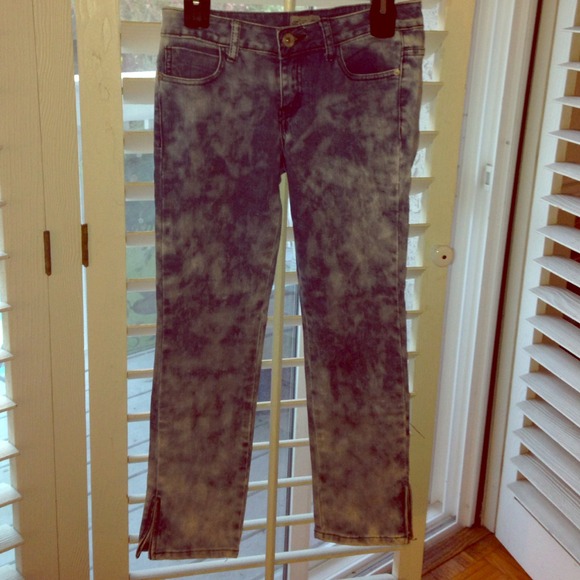 Blue Acid Wash Ankle jeans